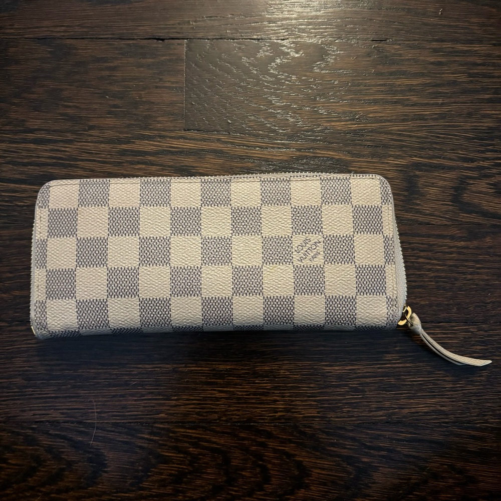 ‼️CLEARANCE‼️Louis Vuitton Clémence Wallet - Picture 11 of 11